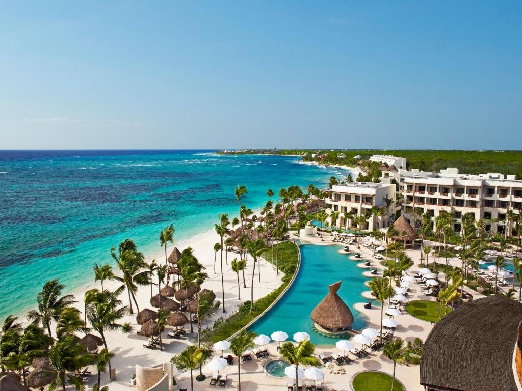 Secrets Akumal Riviera Maya Mexico beachfront all inclusive adults-only luxury resort